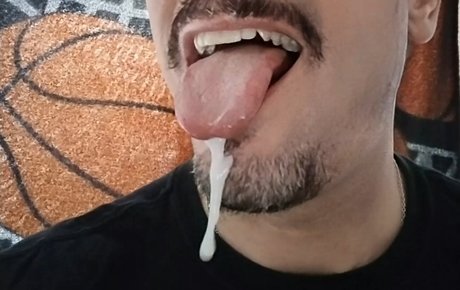 Nacktes geleaktes OnlyFans-Foto von Geo