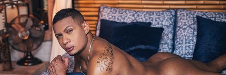 Nacktes geleaktes OnlyFans-Foto von Dominicwolfxxx