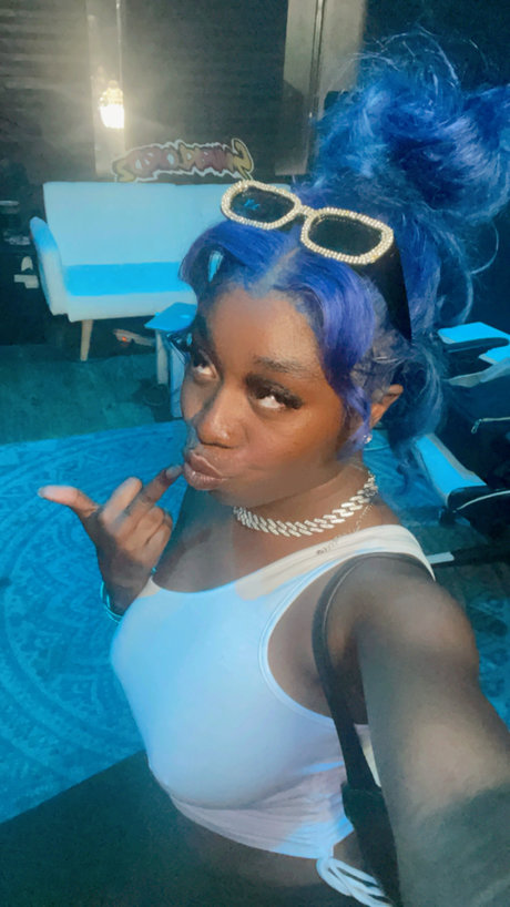 Nacktes geleaktes OnlyFans-Foto von Vixxxen