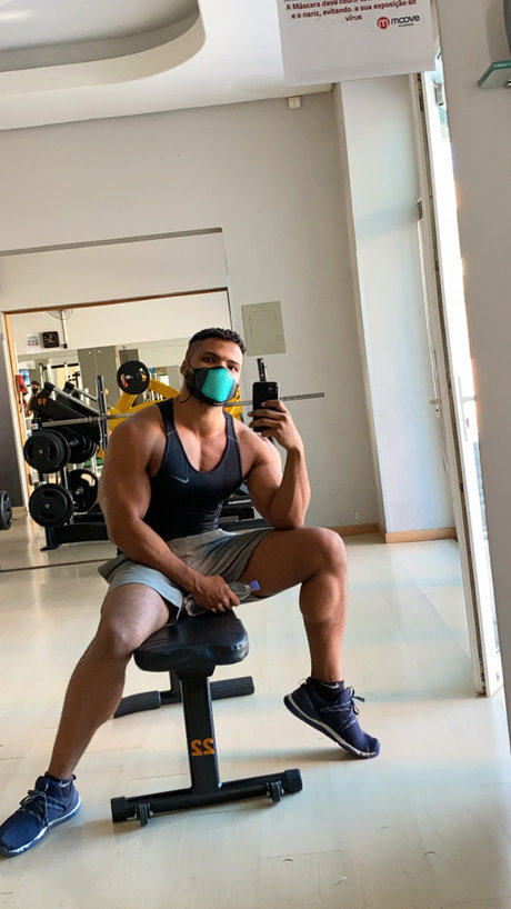 Nacktes geleaktes OnlyFans-Foto von Vin