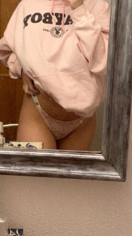 Nacktes geleaktes OnlyFans-Foto von Alexandria