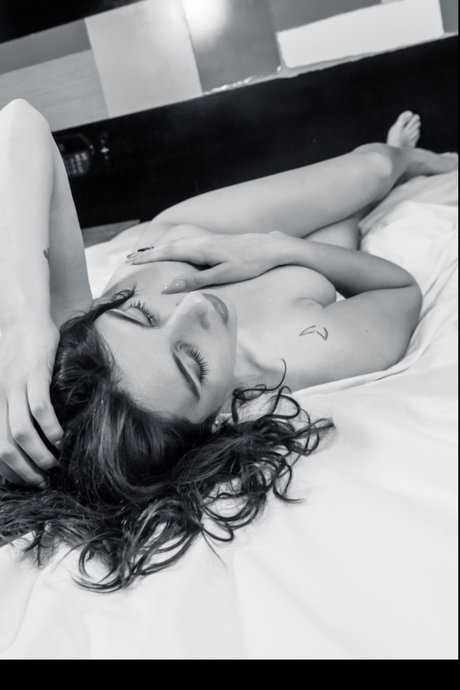 Nacktes geleaktes OnlyFans-Foto von  