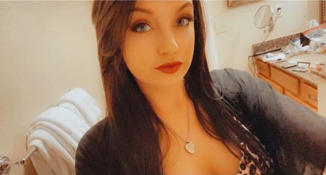 Nacktes geleaktes OnlyFans-Foto von Nicole