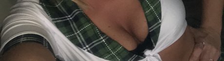 Nacktes geleaktes OnlyFans-Foto von Vixenniki