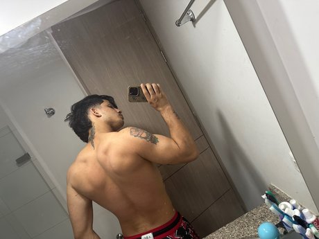 Nacktes geleaktes OnlyFans-Foto von Christopher Sanchez Garcia