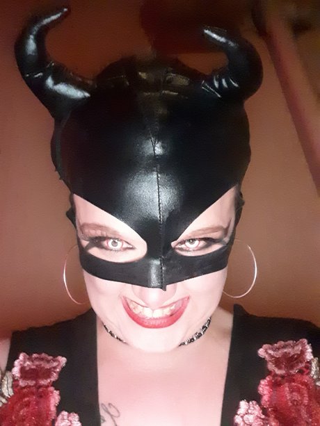 Nacktes geleaktes OnlyFans-Foto von Lillith Dancer