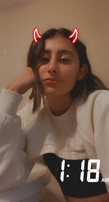 Nacktes geleaktes OnlyFans-Foto von Juliana