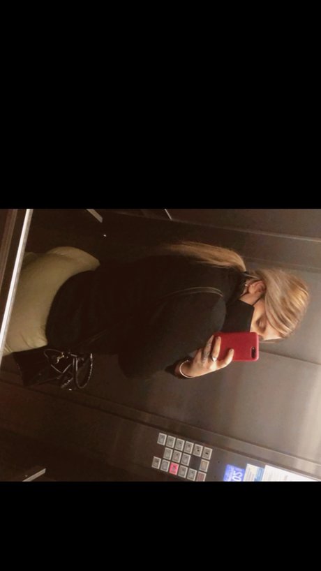 Nacktes geleaktes OnlyFans-Foto von Rebe