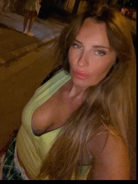 Nacktes geleaktes OnlyFans-Foto von Stephanie Mareva