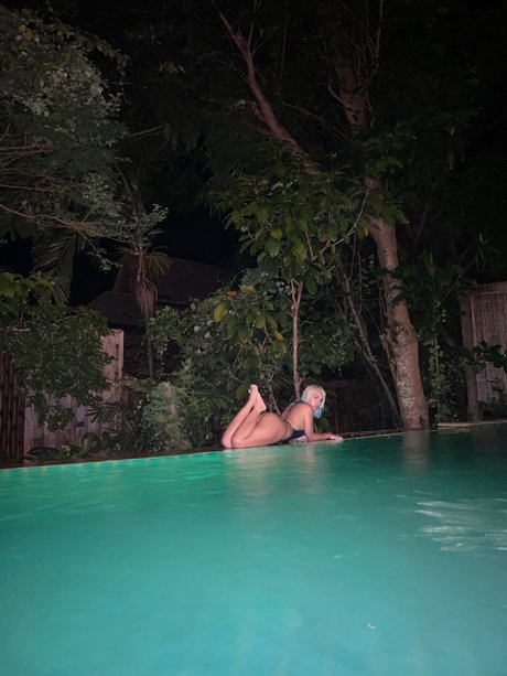 Nacktes geleaktes OnlyFans-Foto von Ambra 