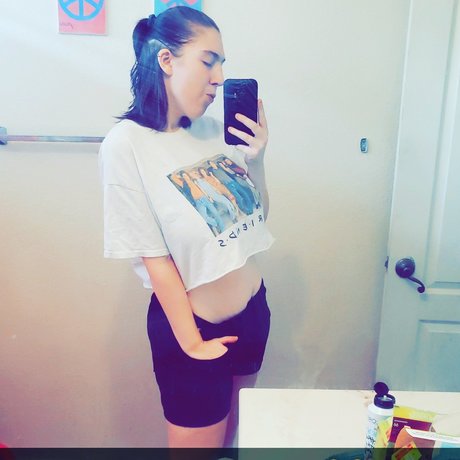 Nacktes geleaktes OnlyFans-Foto von Kayla Nicole