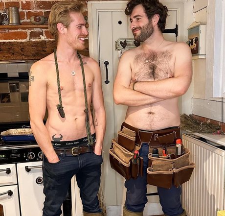 Nacktes geleaktes OnlyFans-Foto von The Hermits