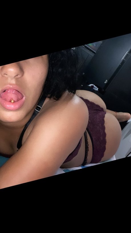 Nacktes geleaktes OnlyFans-Foto von Julieth Acosta