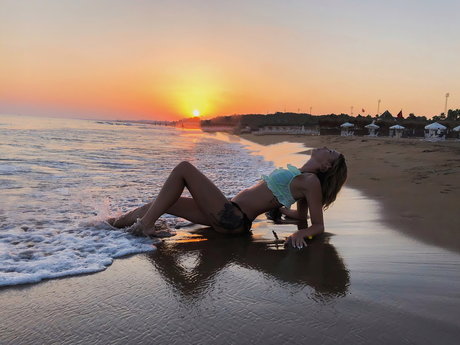 Nacktes geleaktes OnlyFans-Foto von Dari Shum