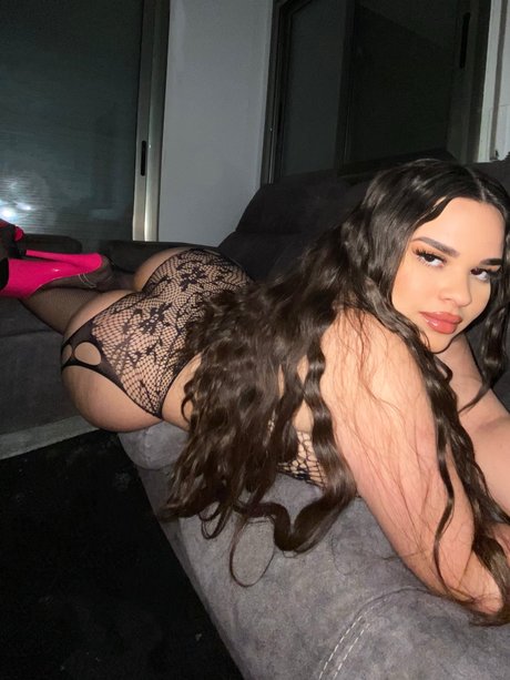 Nacktes geleaktes OnlyFans-Foto von Curvyexticaa
