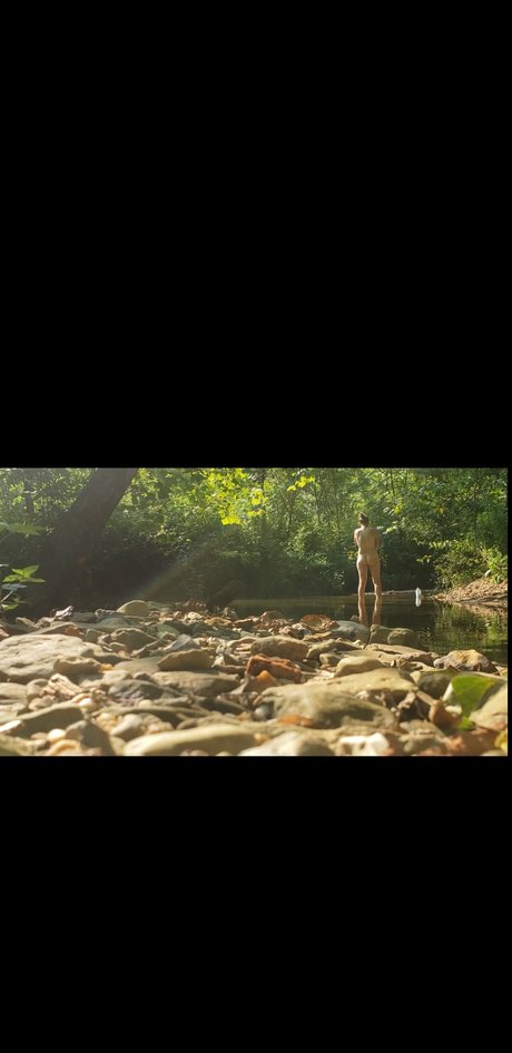 Nacktes geleaktes OnlyFans-Foto von Forest Nymph