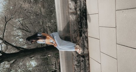Nacktes geleaktes OnlyFans-Foto von Queen Bee Zelle