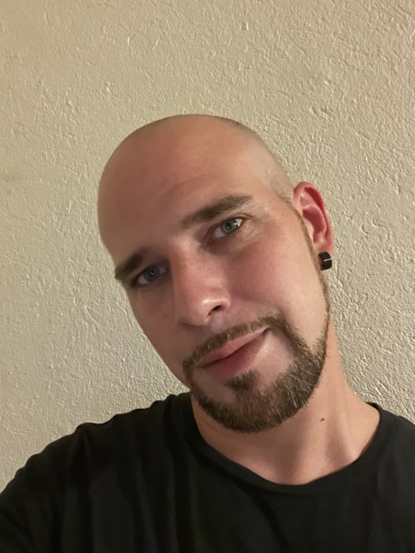 Nacktes geleaktes OnlyFans-Foto von Patrik Beeler