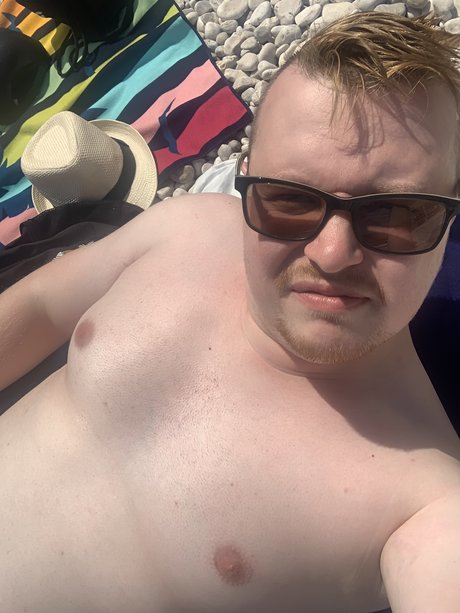 Nacktes geleaktes OnlyFans-Foto von Kevkev92