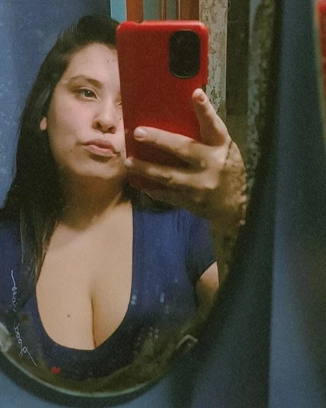 Nacktes geleaktes OnlyFans-Foto von Daz Cecilia