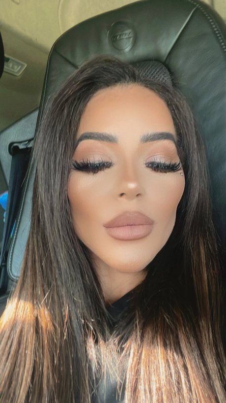 Nacktes geleaktes OnlyFans-Foto von Petitetrucker