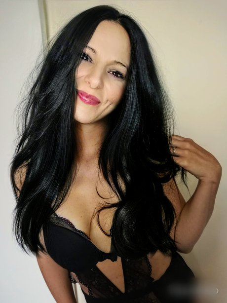 Nacktes geleaktes OnlyFans-Foto von Louisa