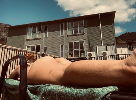 Nacktes geleaktes OnlyFans-Foto von Diana