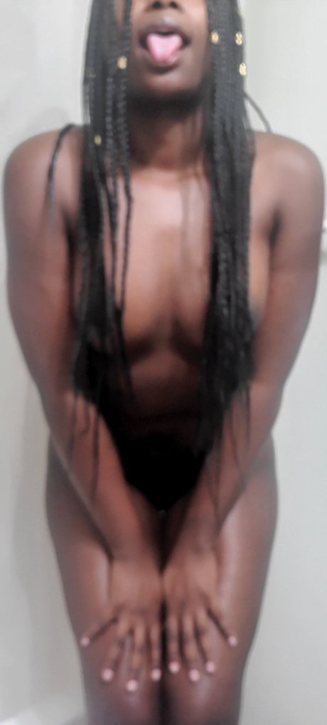 Nacktes geleaktes OnlyFans-Foto von Baby Cakes
