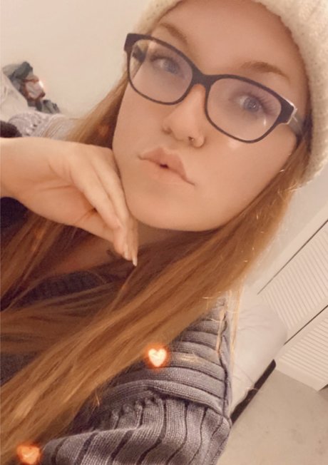 Nacktes geleaktes OnlyFans-Foto von Kate