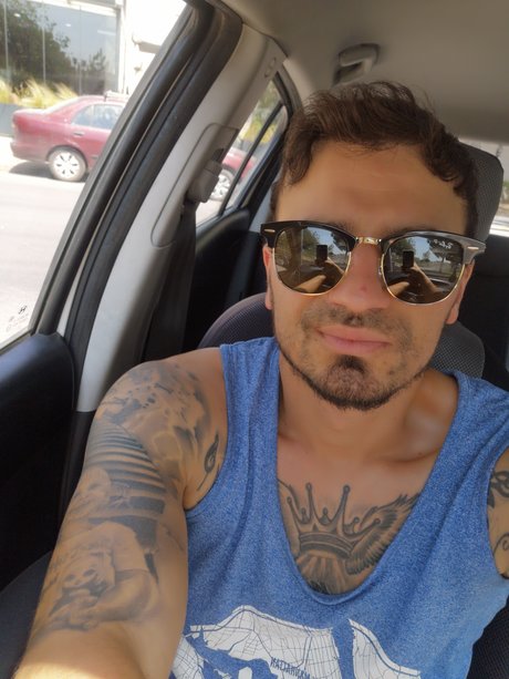 Nacktes geleaktes OnlyFans-Foto von Erikos