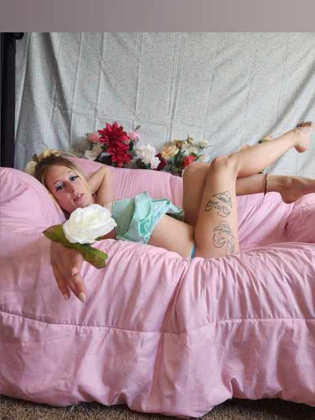 Nacktes geleaktes OnlyFans-Foto von Dabbalette