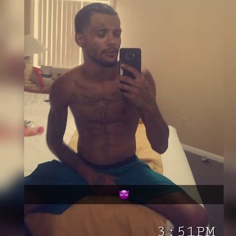 Nacktes geleaktes OnlyFans-Foto von Bigdick Tazzy