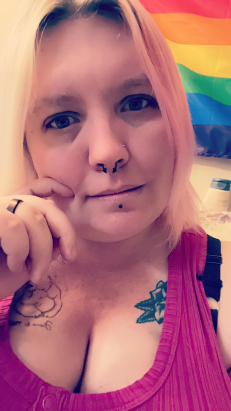Nacktes geleaktes OnlyFans-Foto von Harley Quinn