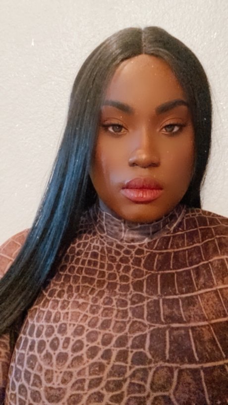 Nacktes geleaktes OnlyFans-Foto von Trophy