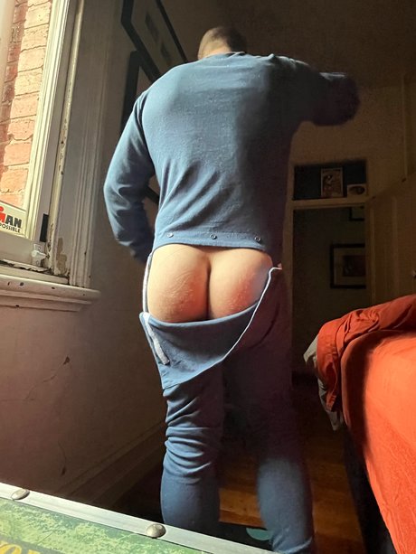 Nacktes geleaktes OnlyFans-Foto von Azza