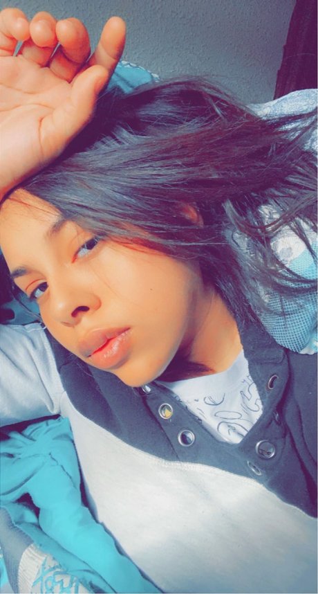 Nacktes geleaktes OnlyFans-Foto von Tinaa Snow