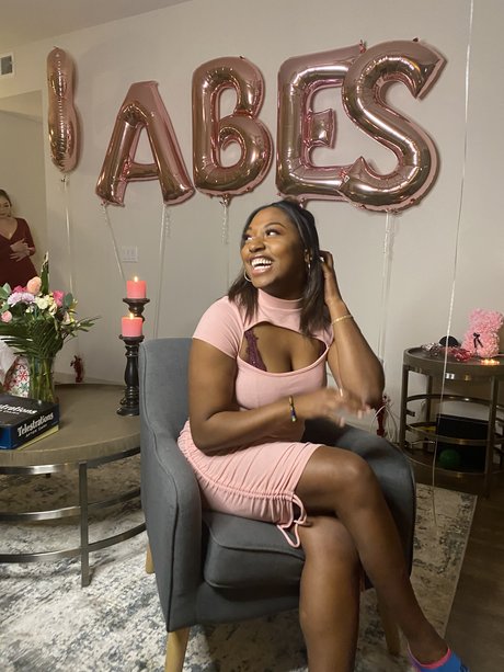 Nacktes geleaktes OnlyFans-Foto von Tashja Blue
