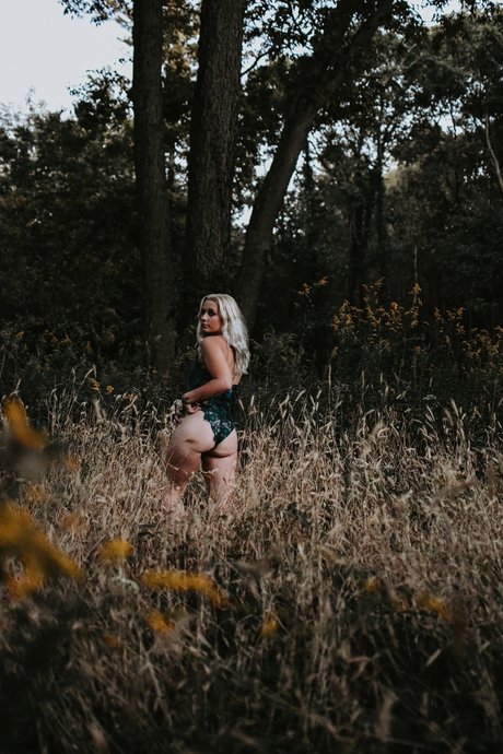 Nacktes geleaktes OnlyFans-Foto von Mrscole