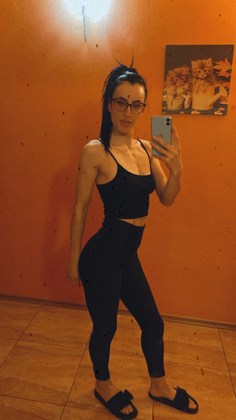 Nacktes geleaktes OnlyFans-Foto von Brunetasexy