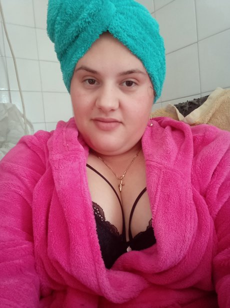 Nacktes geleaktes OnlyFans-Foto von Mihaela