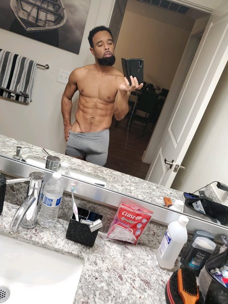 Nacktes geleaktes OnlyFans-Foto von Ty Reed
