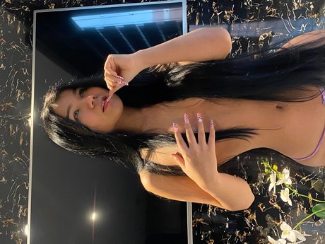 Nacktes geleaktes OnlyFans-Foto von Tatii