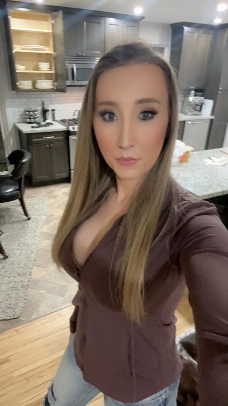 Nacktes geleaktes OnlyFans-Foto von Kelli