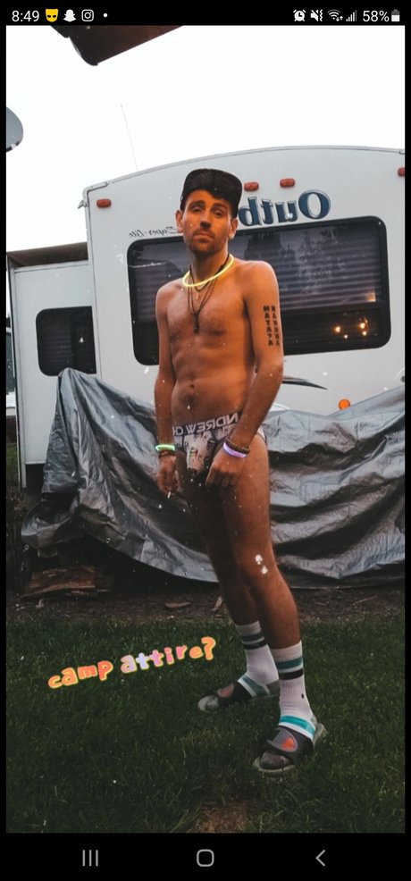 Nacktes geleaktes OnlyFans-Foto von Tobey Lewis