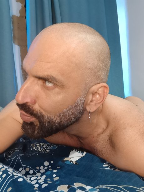 Nacktes geleaktes OnlyFans-Foto von Versalion