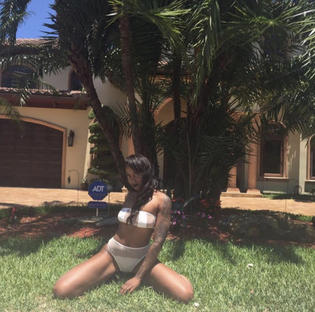 Nacktes geleaktes OnlyFans-Foto von Ashanti Lollis