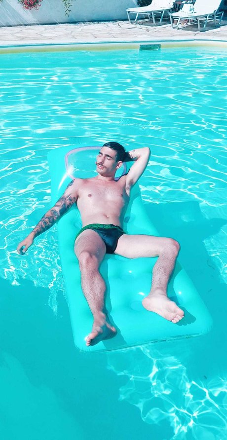 Nacktes geleaktes OnlyFans-Foto von Kostas Georgopoulos