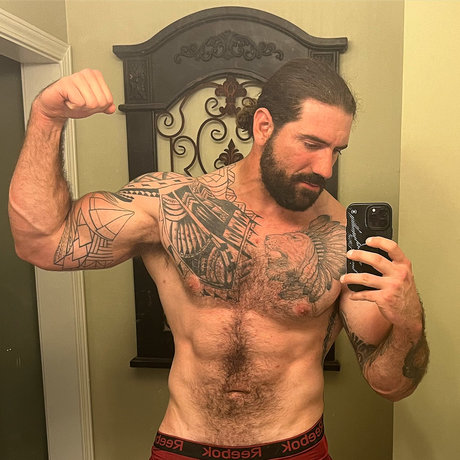 Nacktes geleaktes OnlyFans-Foto von Thor Gaines
