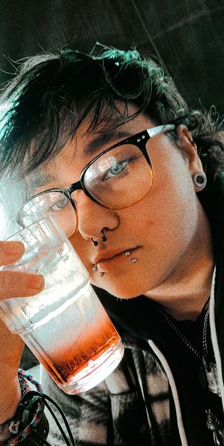 Nacktes geleaktes OnlyFans-Foto von Blake