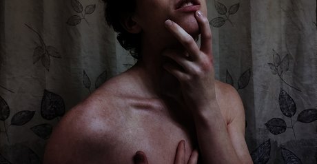 Nacktes geleaktes OnlyFans-Foto von Masquerade Michael